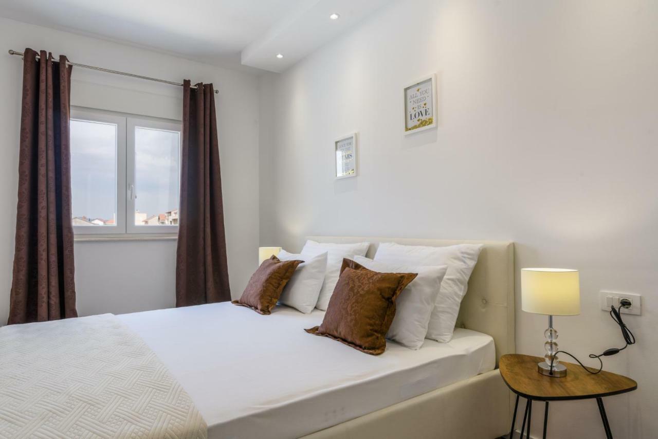 Villa Apartments Aa 1 Trogir Zewnętrze zdjęcie