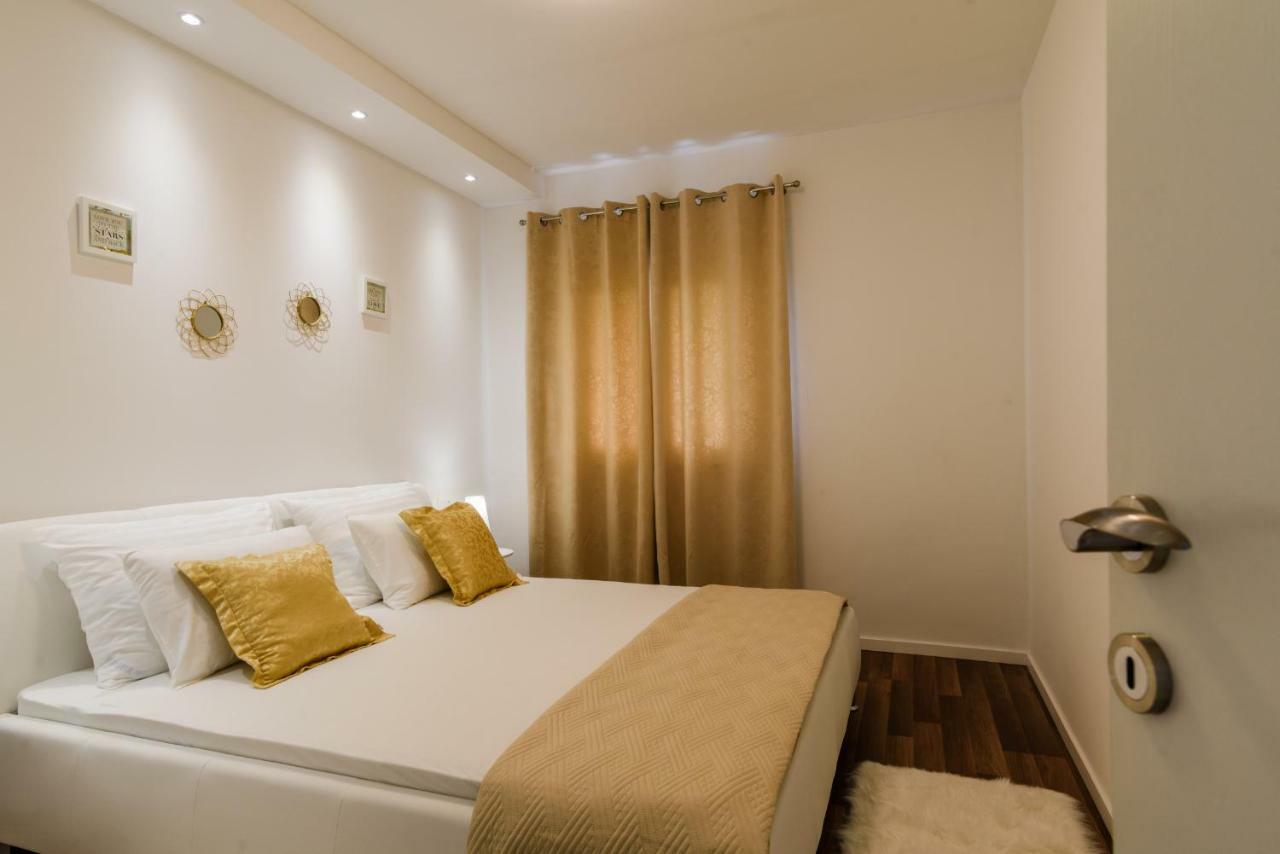 Villa Apartments Aa 1 Trogir Zewnętrze zdjęcie